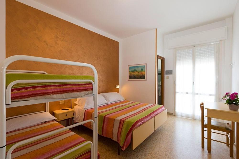Hotel Cosmos Rimini Eksteriør billede