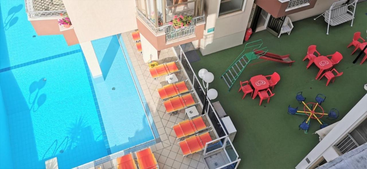 Hotel Cosmos Rimini Eksteriør billede