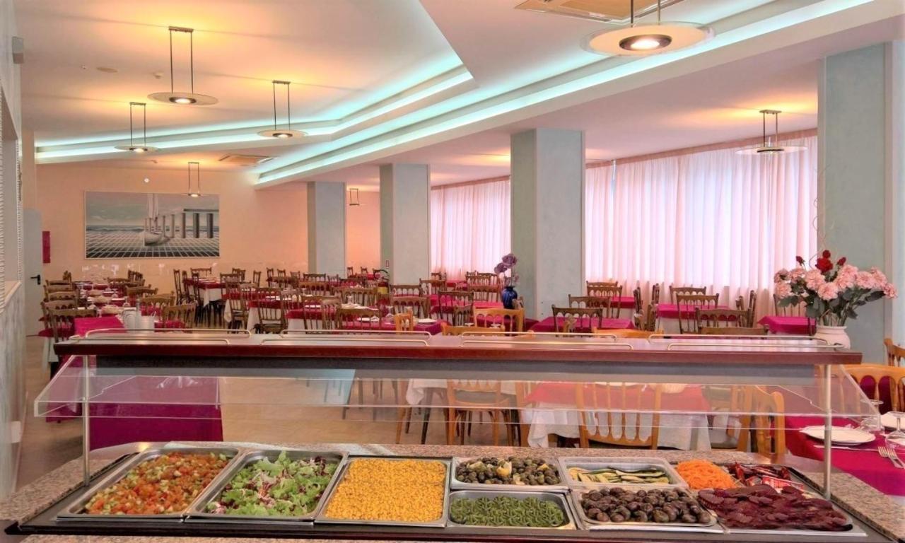 Hotel Cosmos Rimini Eksteriør billede