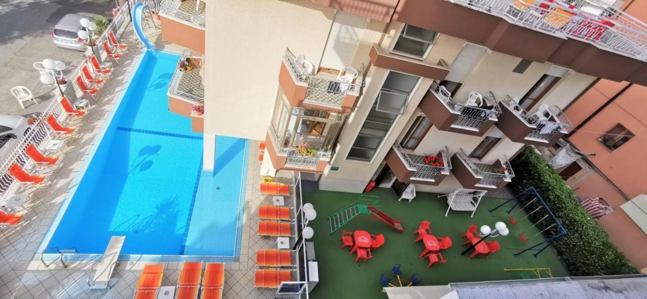 Hotel Cosmos Rimini Eksteriør billede