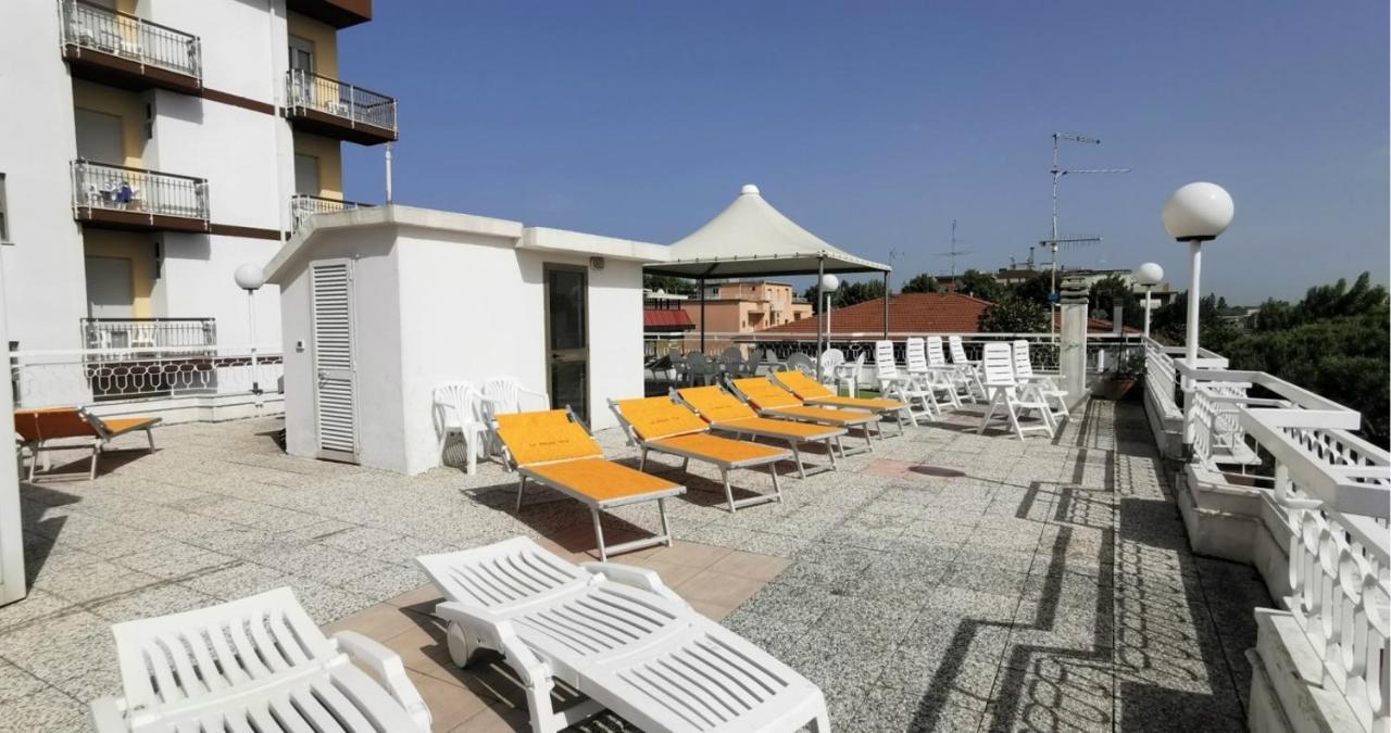 Hotel Cosmos Rimini Eksteriør billede