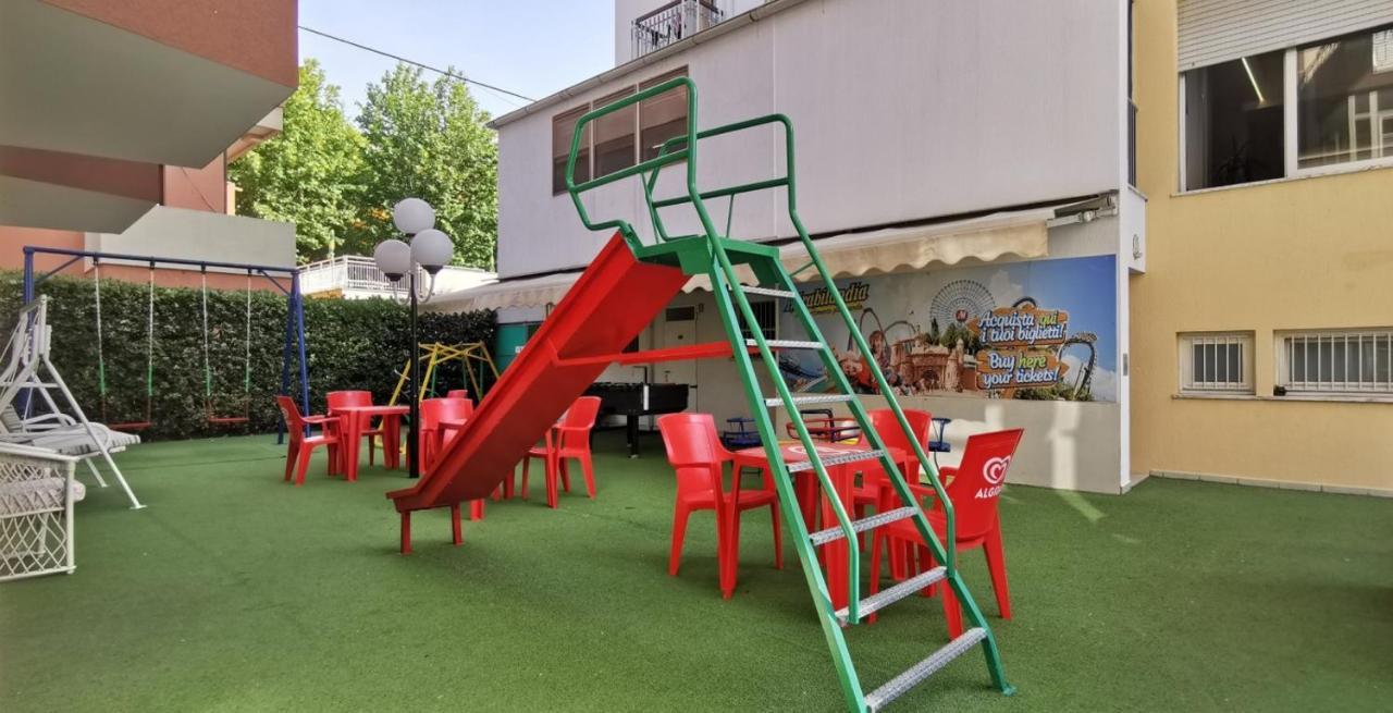 Hotel Cosmos Rimini Eksteriør billede